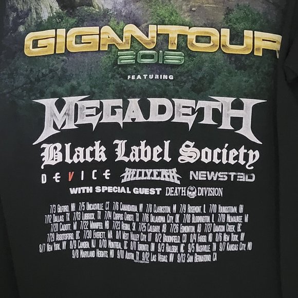 GENTLY USED, 2013 MEGADEATH GIGANTOUR CONCERT SHIRT, SMALL!!! - Picture 4 of 4
